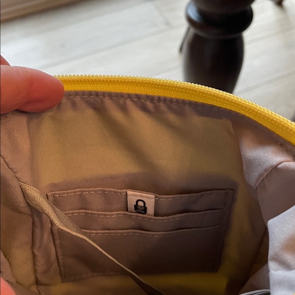 Baggallini Sunny Yellow Crossbody Bag - Picture 5 of 9